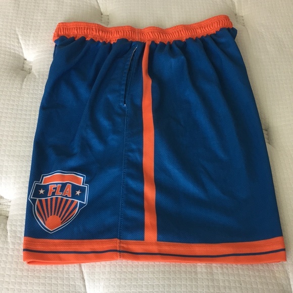 ✅Men Basketball Shorts Size M - Picture 1 of 5